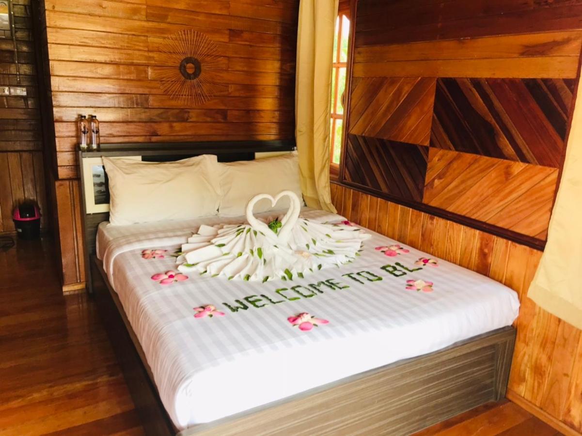 ไร่นาบัวหลวง คาเฟ่ & ฟาร์มสเตย์ Raina Bualuang Cafe & Farm Stay Ban Na No 외부 사진