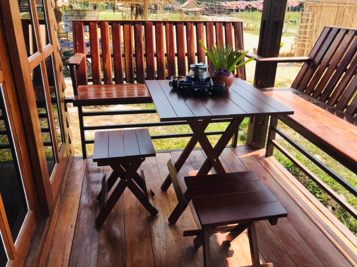 ไร่นาบัวหลวง คาเฟ่ & ฟาร์มสเตย์ Raina Bualuang Cafe & Farm Stay Ban Na No 외부 사진