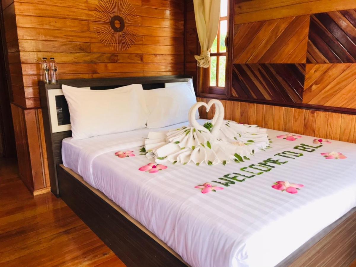 ไร่นาบัวหลวง คาเฟ่ & ฟาร์มสเตย์ Raina Bualuang Cafe & Farm Stay Ban Na No 외부 사진