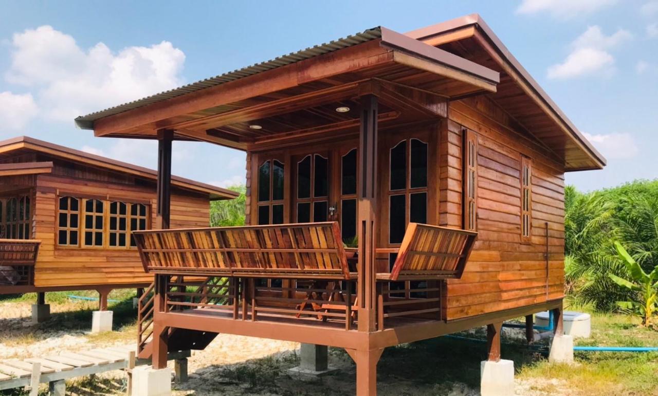 ไร่นาบัวหลวง คาเฟ่ & ฟาร์มสเตย์ Raina Bualuang Cafe & Farm Stay Ban Na No 외부 사진