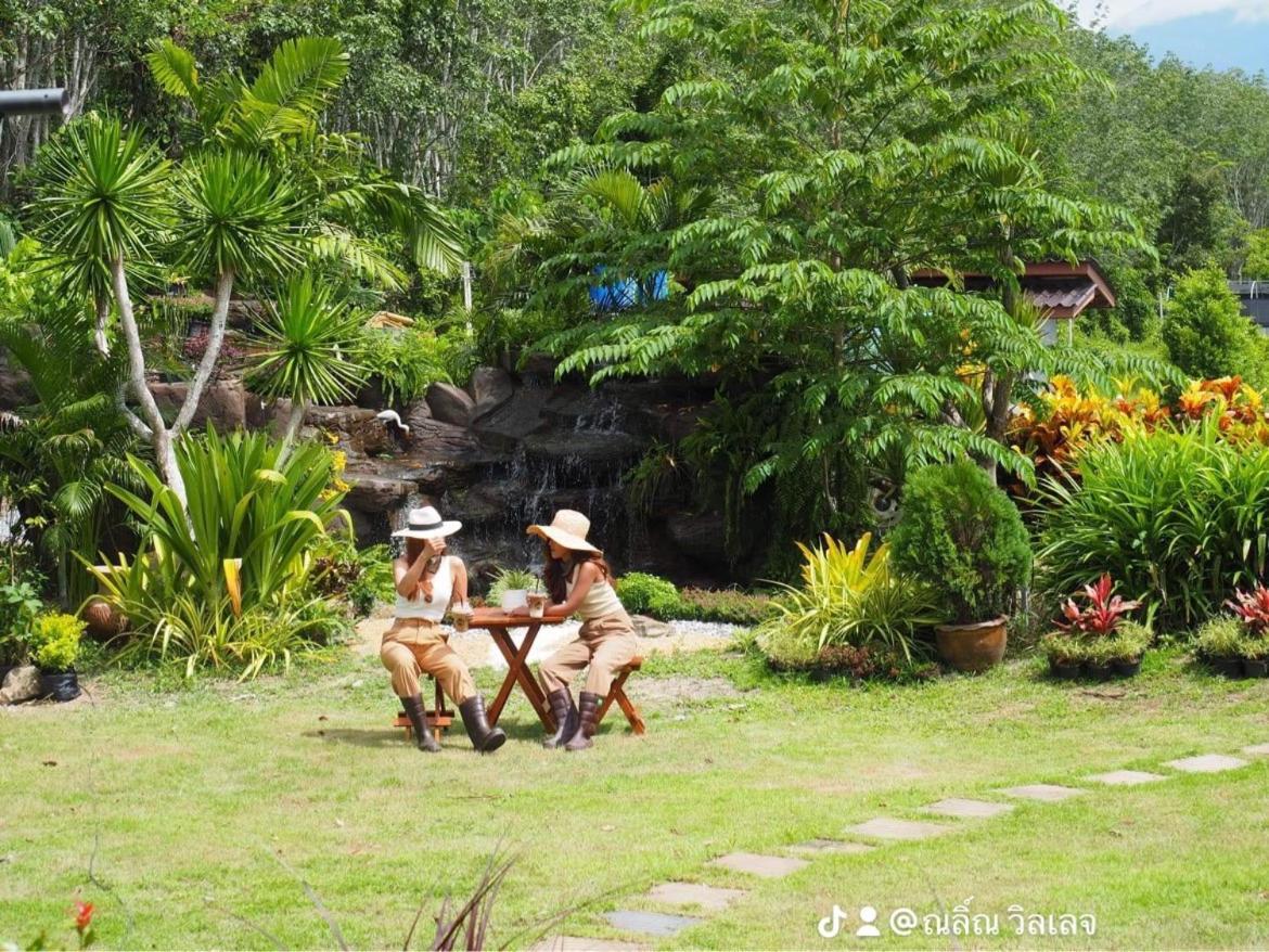 ไร่นาบัวหลวง คาเฟ่ & ฟาร์มสเตย์ Raina Bualuang Cafe & Farm Stay Ban Na No 외부 사진