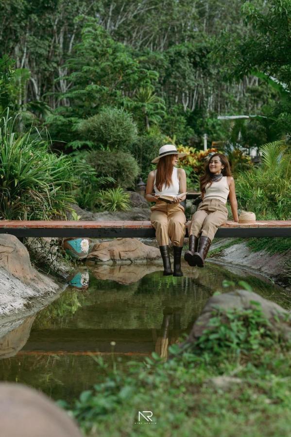 ไร่นาบัวหลวง คาเฟ่ & ฟาร์มสเตย์ Raina Bualuang Cafe & Farm Stay Ban Na No 외부 사진